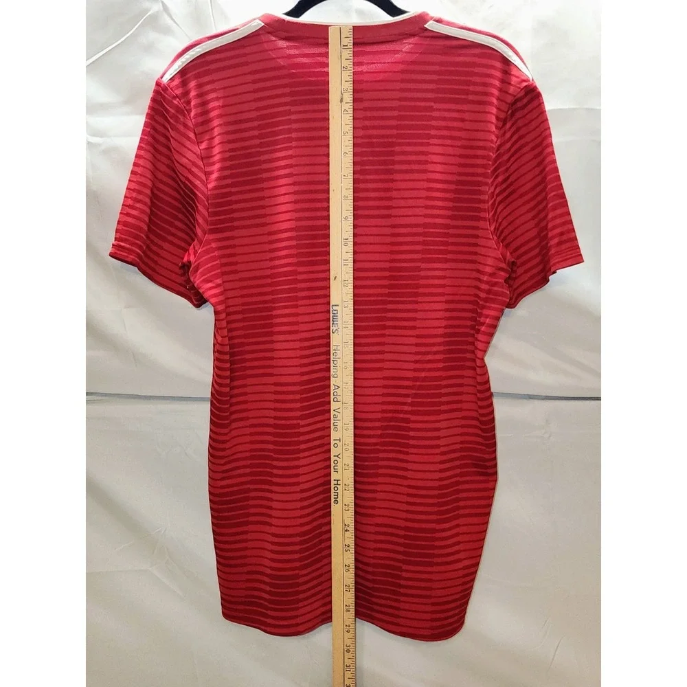 adidas stripes helps